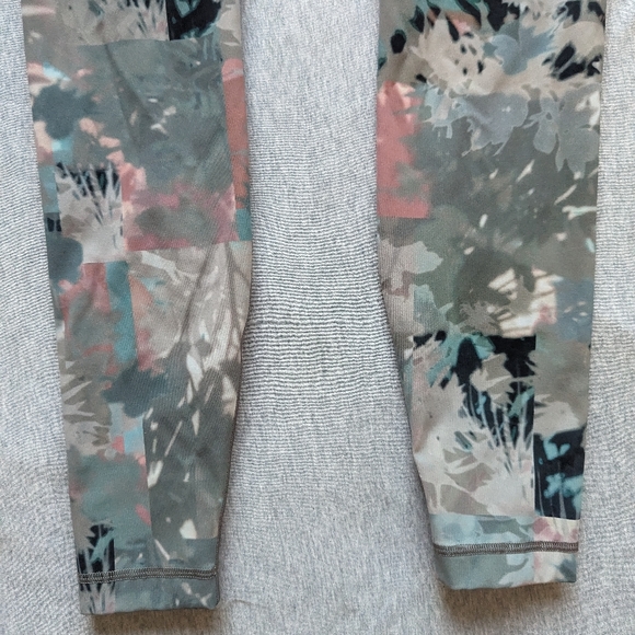 Lululemon Wunder Under High-Rise Tight 28" *Full-On Luxtreme Untamed Nature Mul - Picture 9 of 12